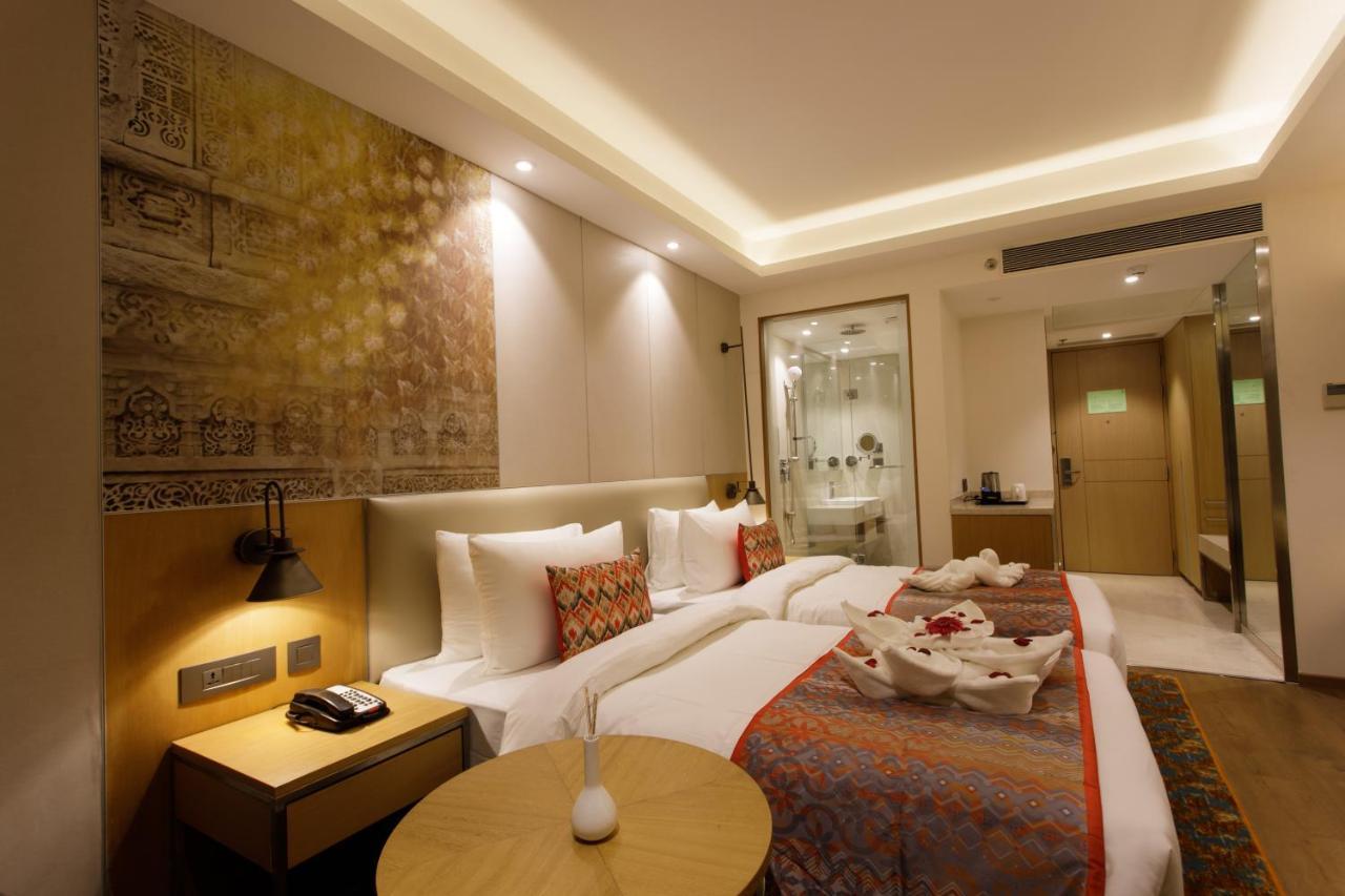Hotel Sayaji Jāmnagar Exteriér fotografie